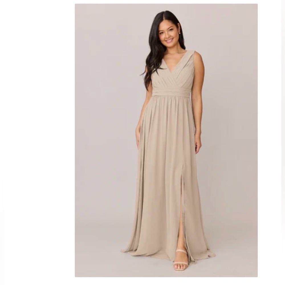 Revelry Chiffon Dress - Champagne